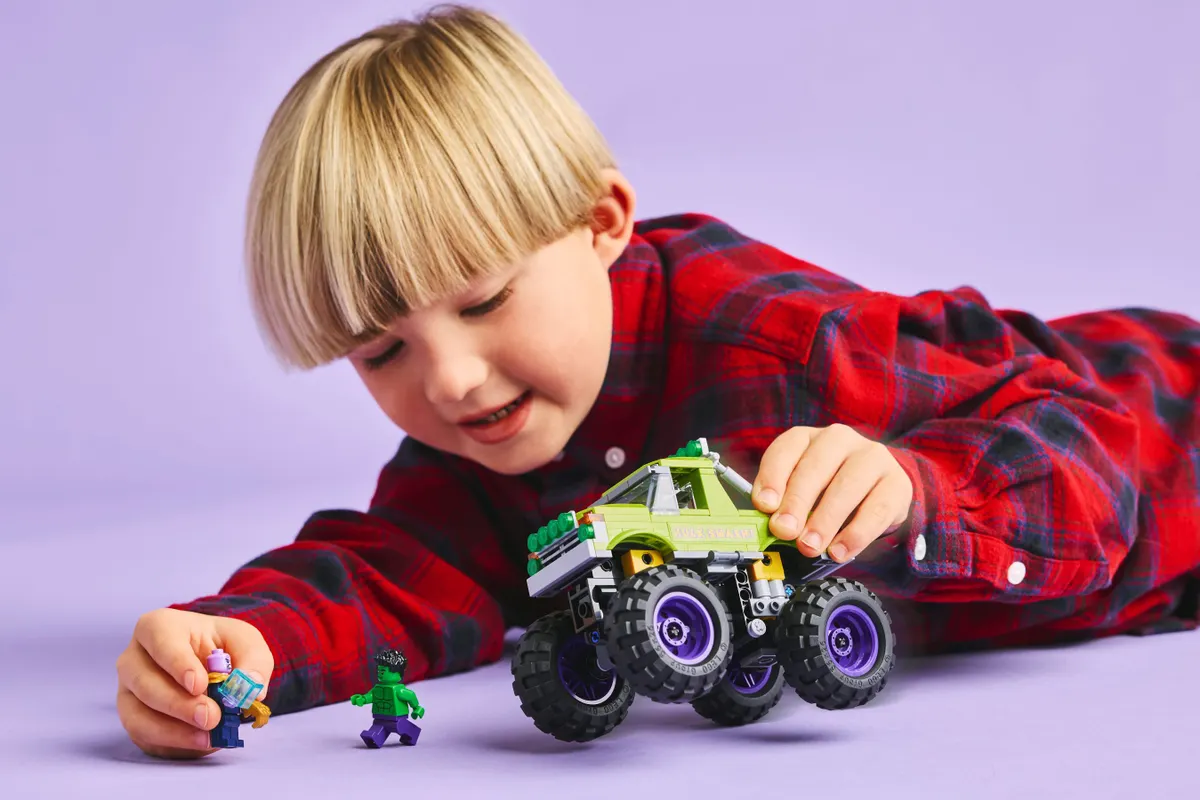 The Hulk Truck vs. Thanos - Image 5