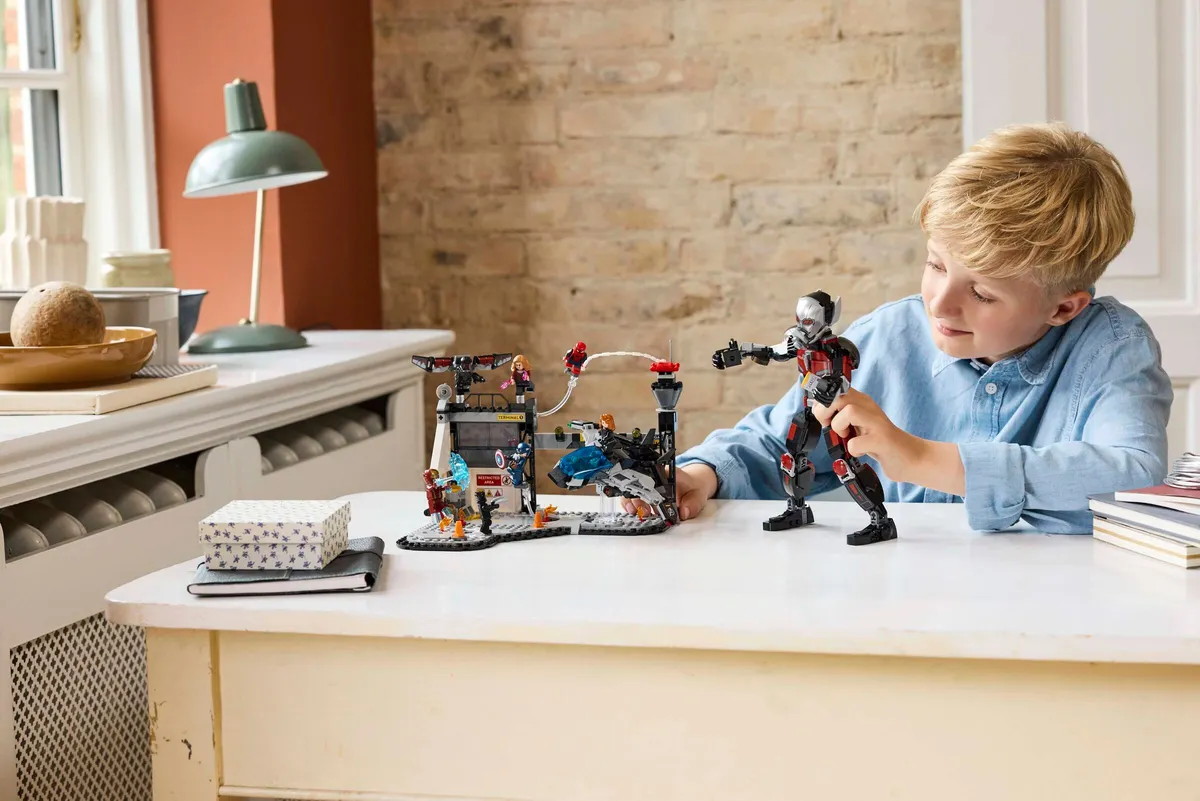 Captain America: Civil War Action Battle - Image 6