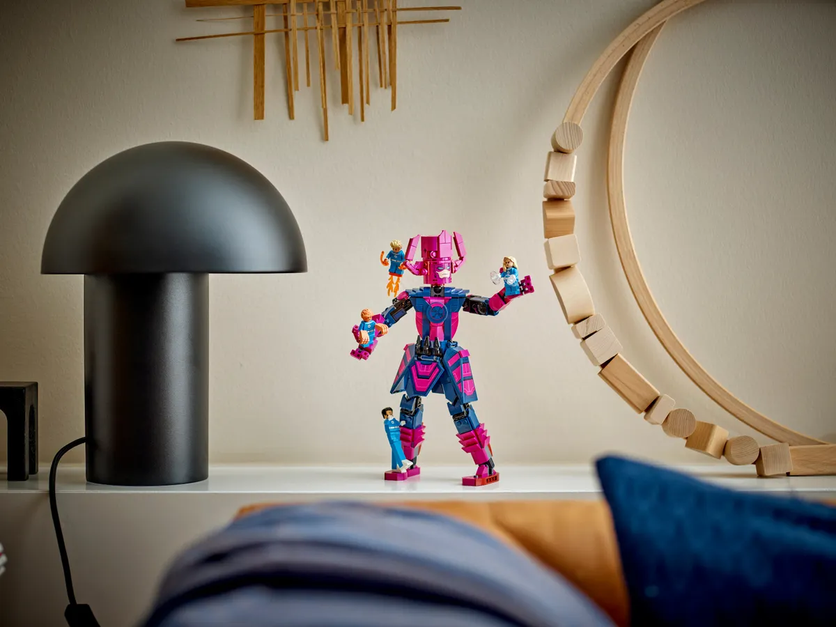 Fantastic Four vs. Galactus Construction Figure - Image 6