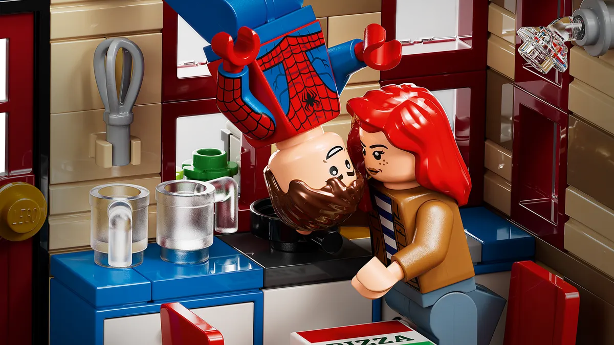 Peter Parker’s Apartment - Image 10