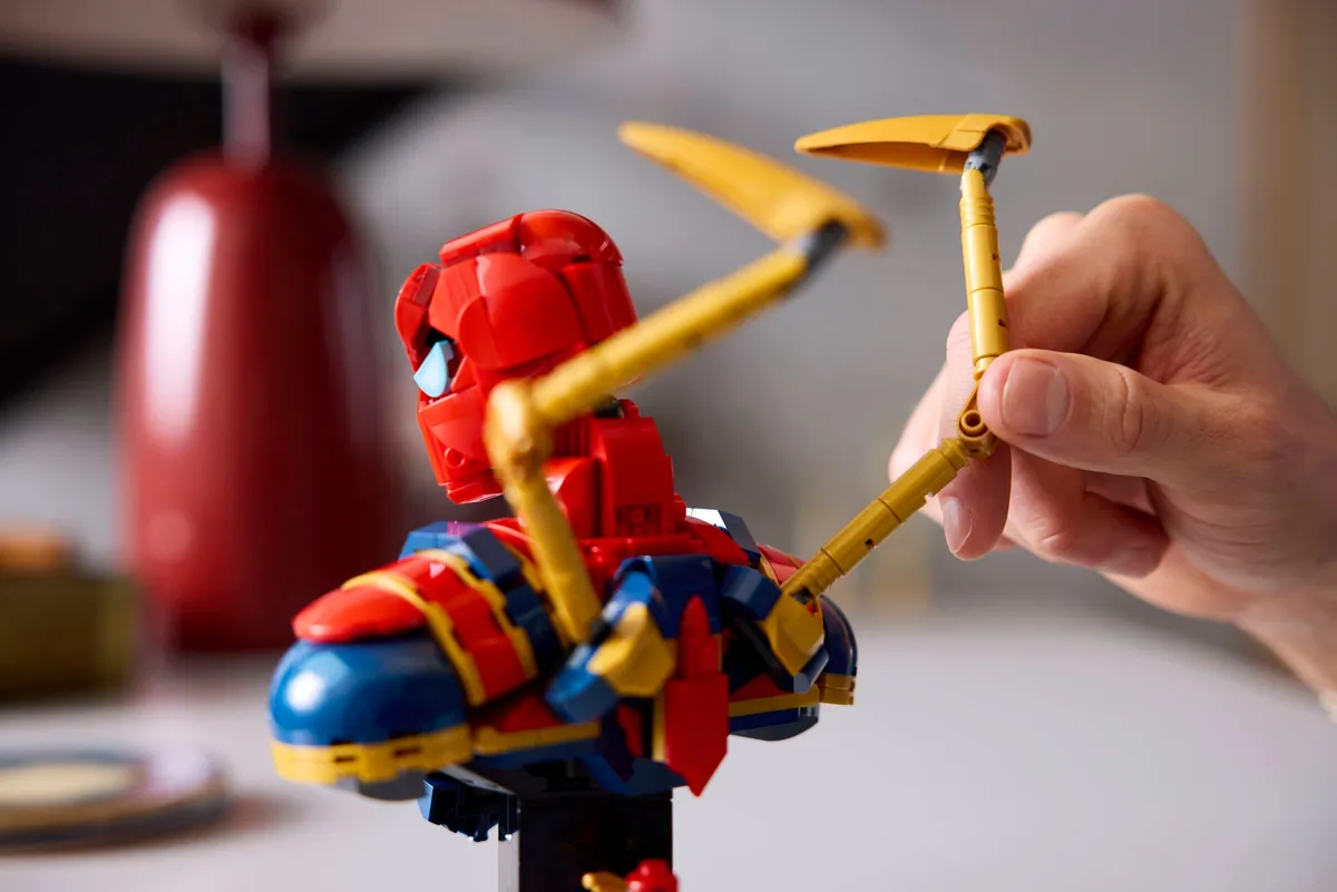 Iron Spider-Man Bust - Image 3