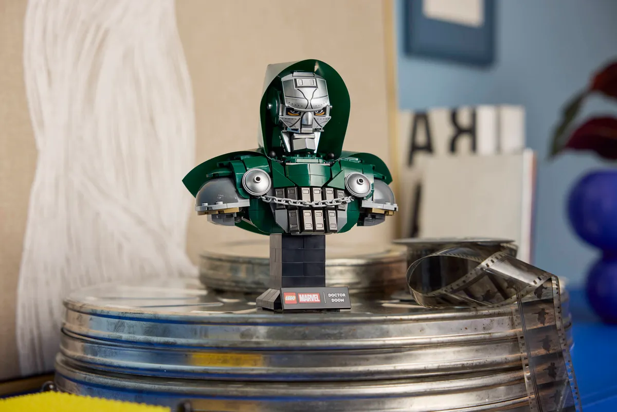 Doctor Doom Bust - Image 16