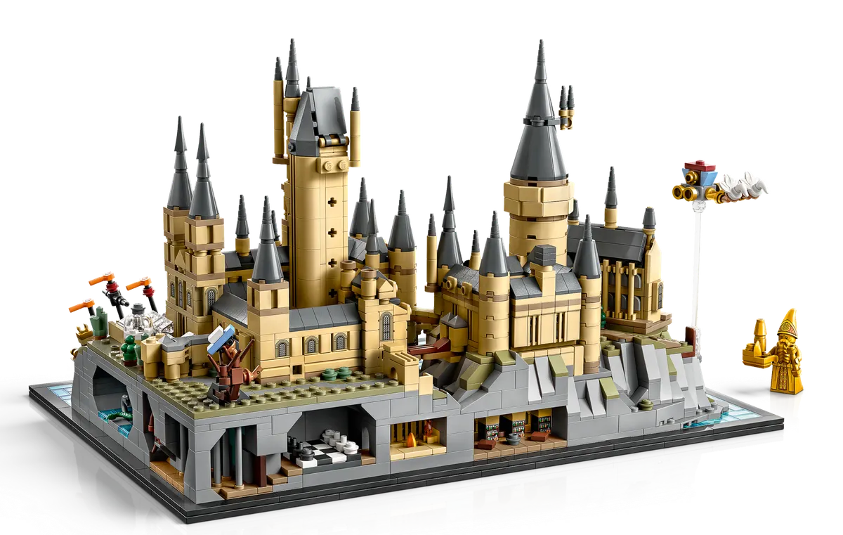 Hogwarts™ Castle and Grounds - Image 5