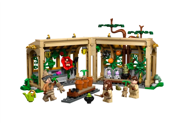 Hogwarts™ Castle: Herbology Class