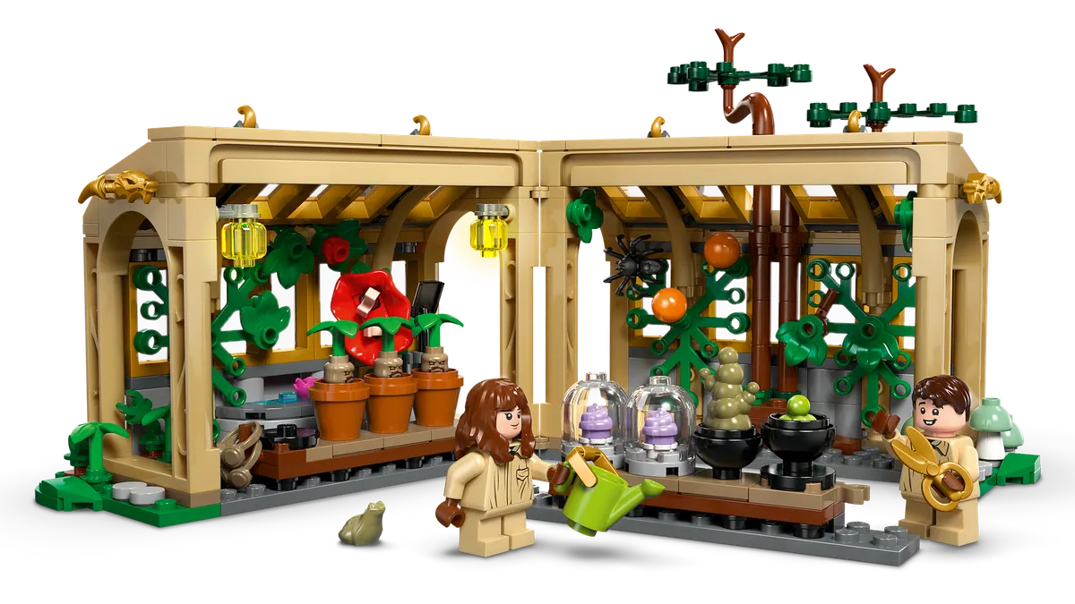 Hogwarts™ Castle: Herbology Class - Image 9