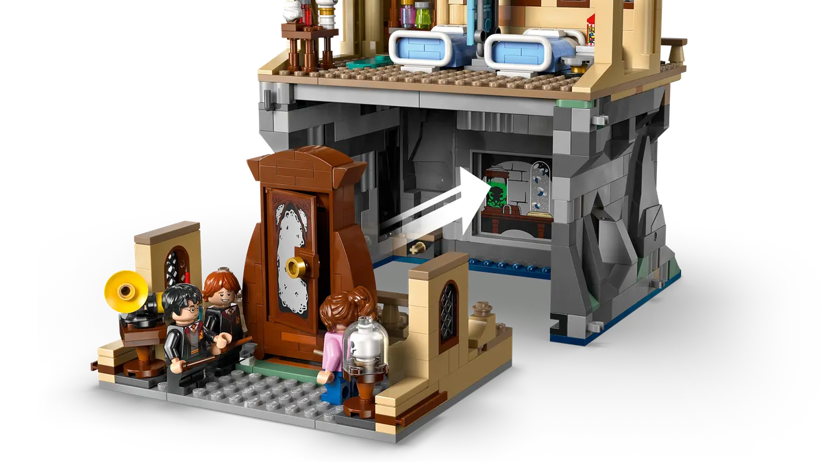 Hogwarts™ Castle: Hospital Wing - Image 11
