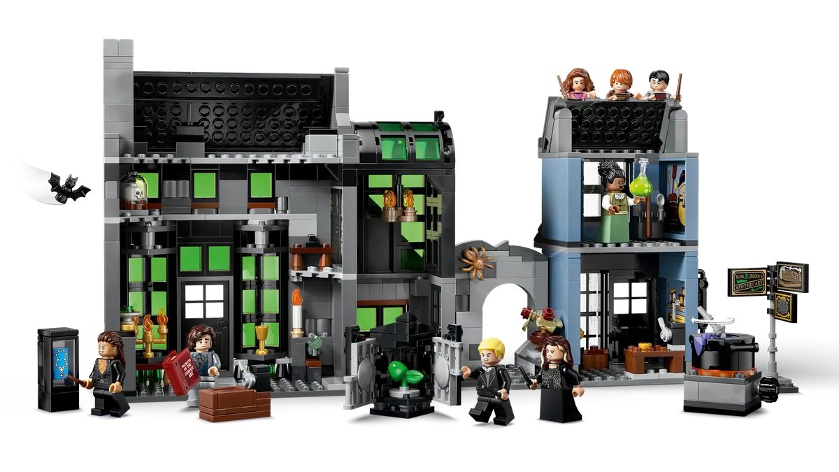 Knockturn Alley™ Wizarding Shops - Image 9