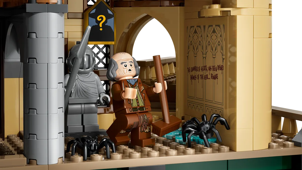 Hogwarts™ Castle: East Wing - Image 9