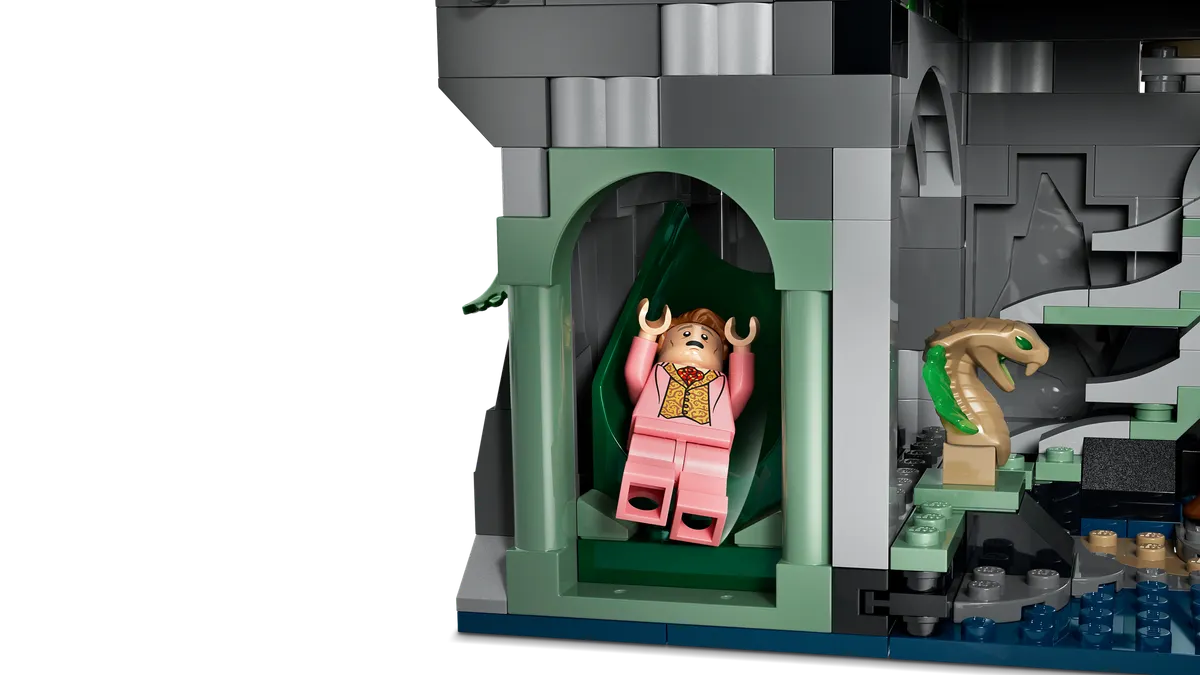 Hogwarts™ Castle: East Wing - Image 8