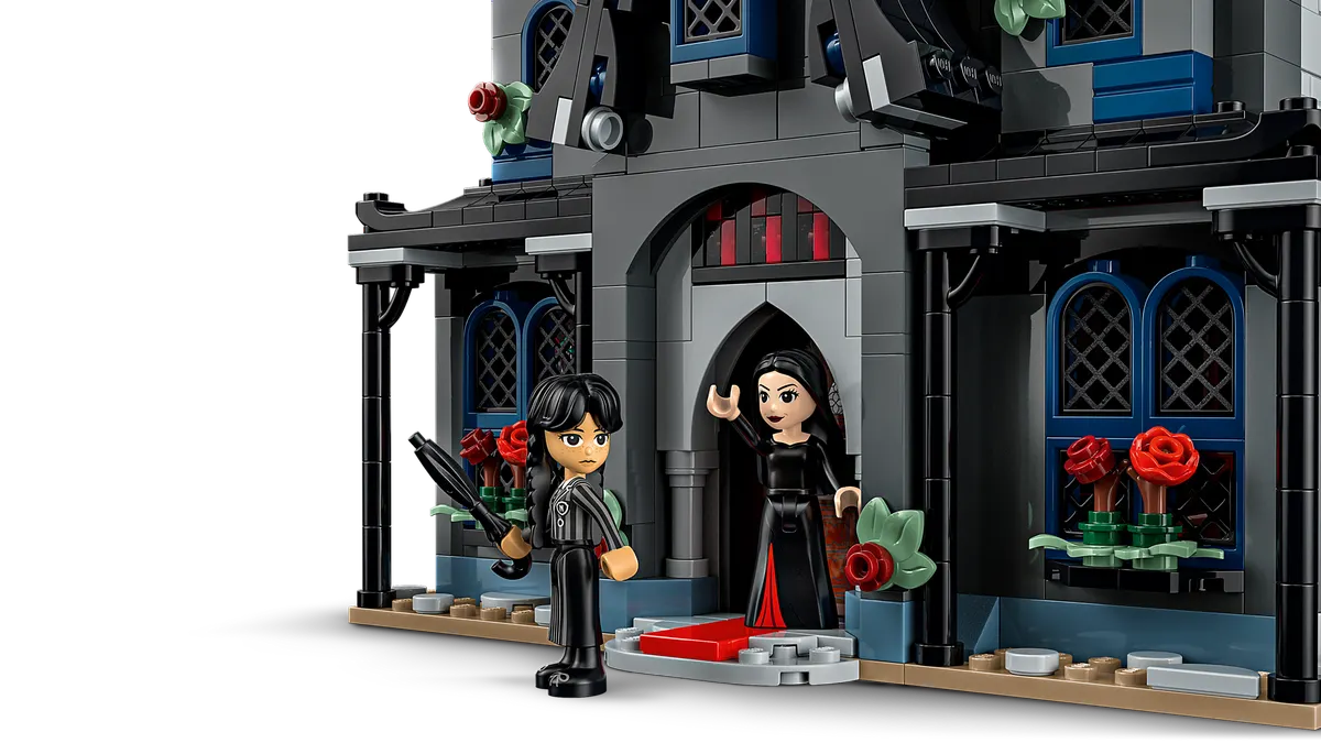 Morticia's Cottage - Image 8