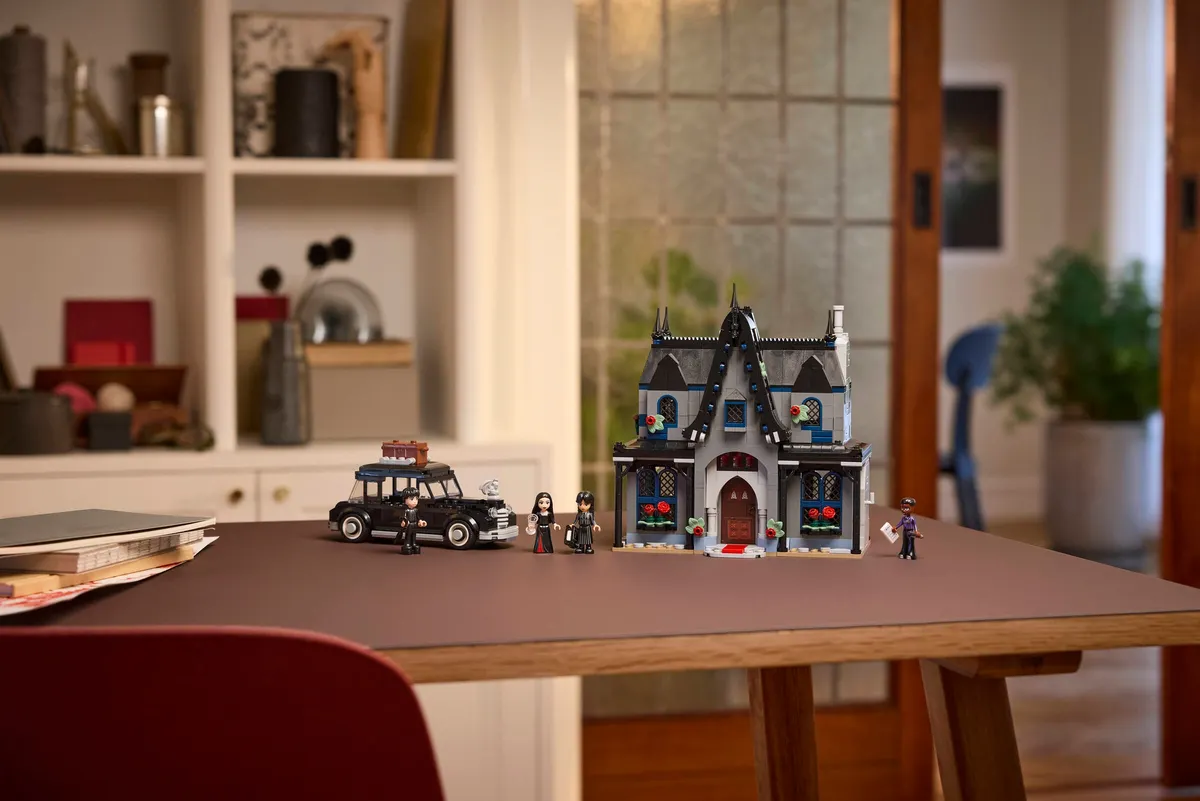 Morticia's Cottage - Image 6