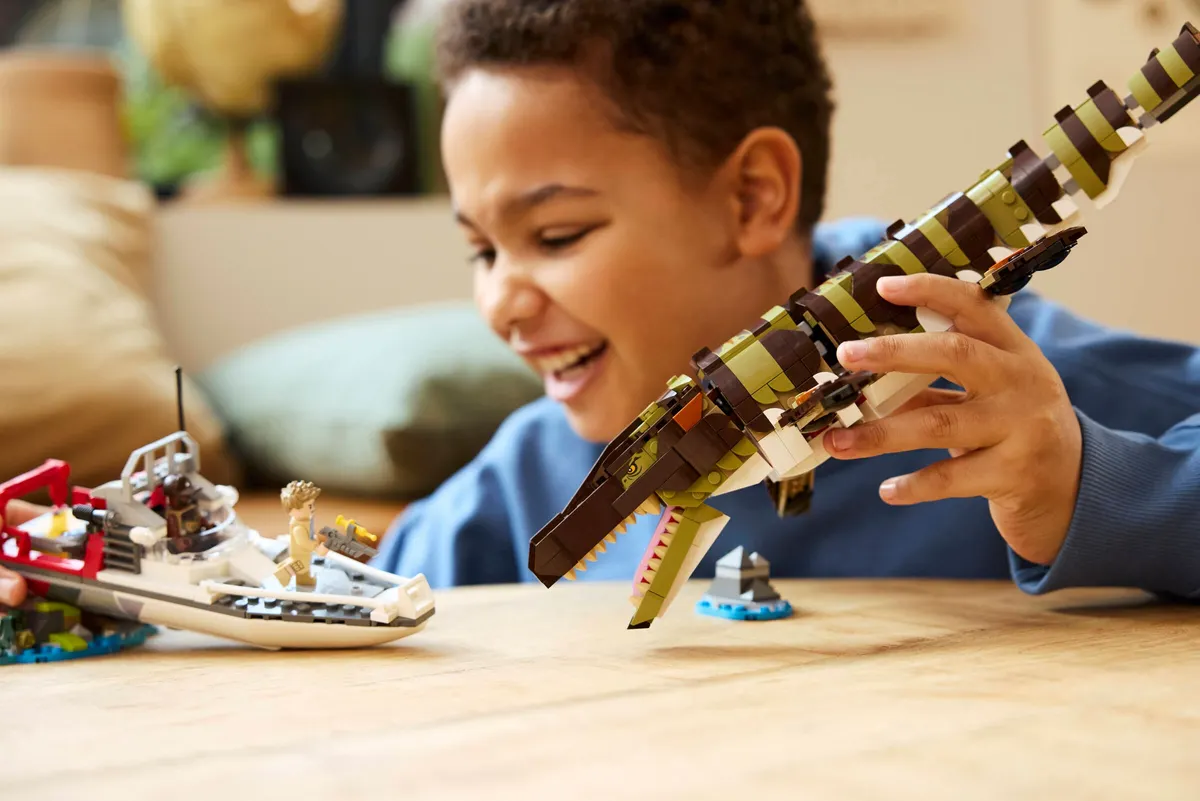 Brick-Built Mosasaurus Boat Mission - Image 3