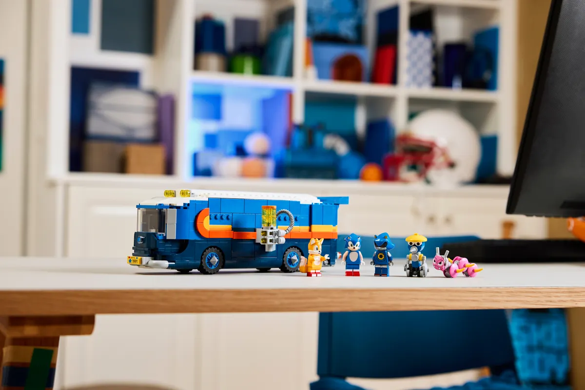 Team Sonic Command Truck - Image 6