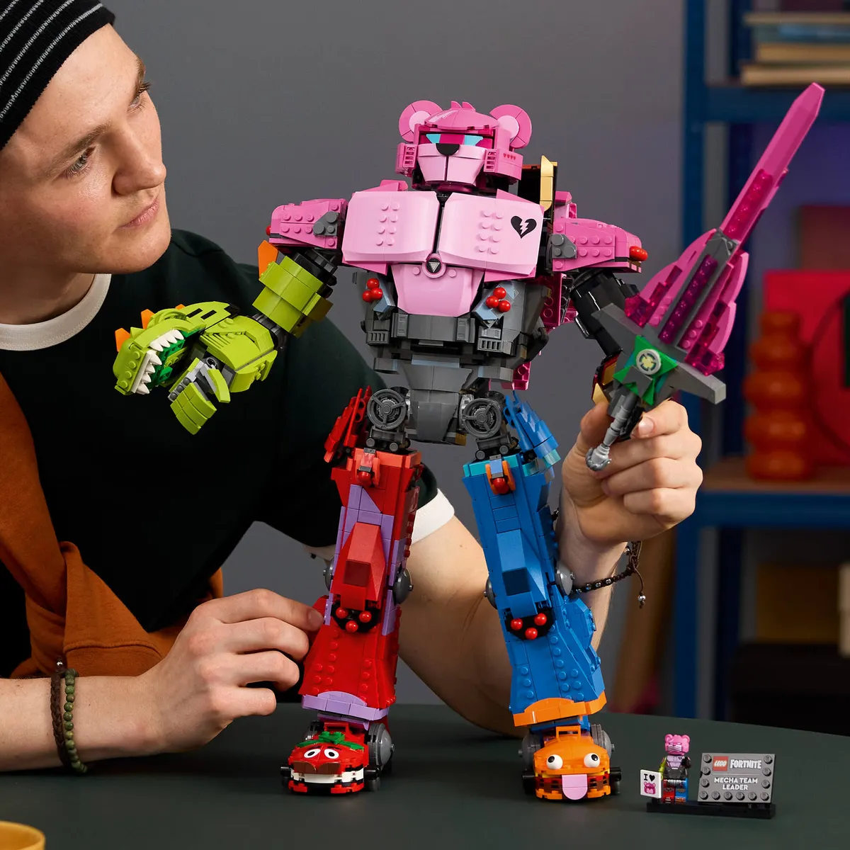 Mecha Team Leader - Image 4